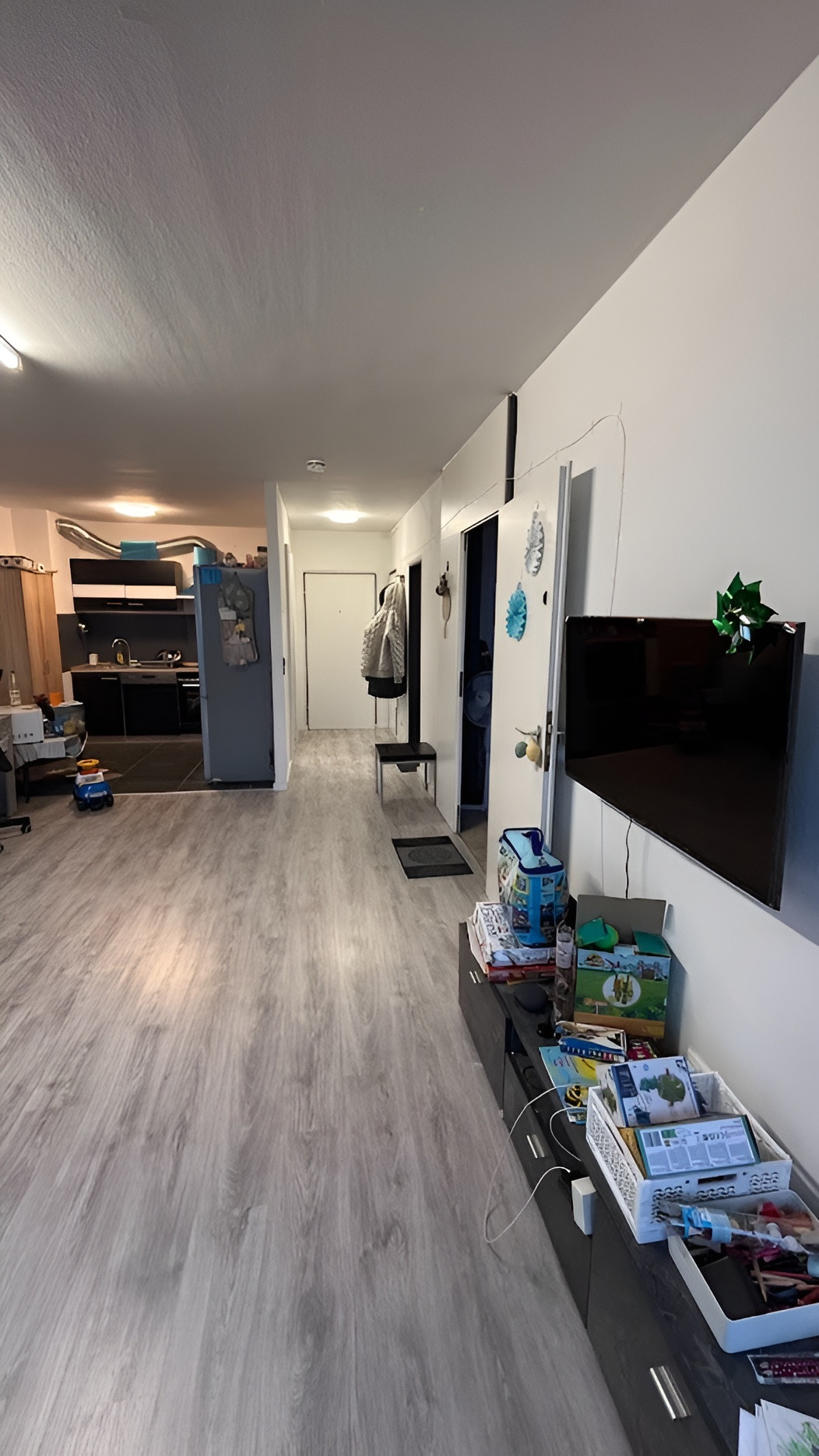 Fully Furnished 2‑Room Apartment — Photo 1